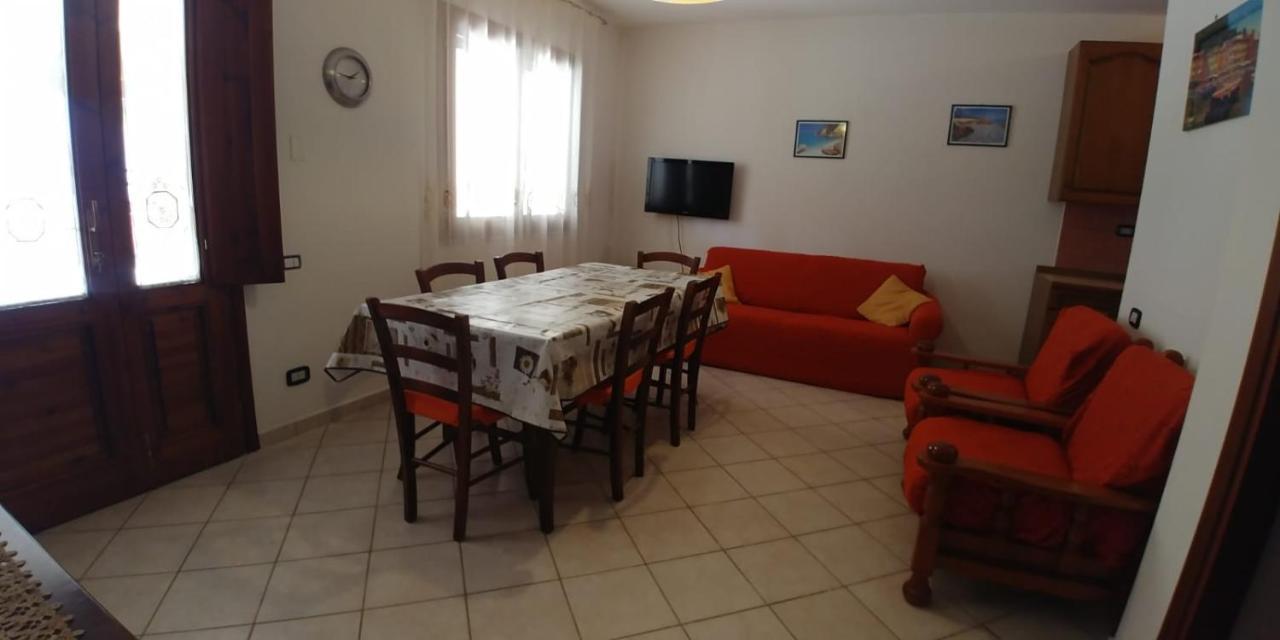 Casa Giovanna Porto Pino Exterior photo